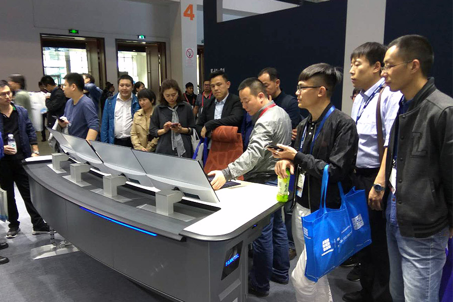 InfoComm 2018展，體驗(yàn)飛馬尖端控制臺(tái)
